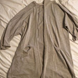 NWOT gray/white striped cardigan w/pockets